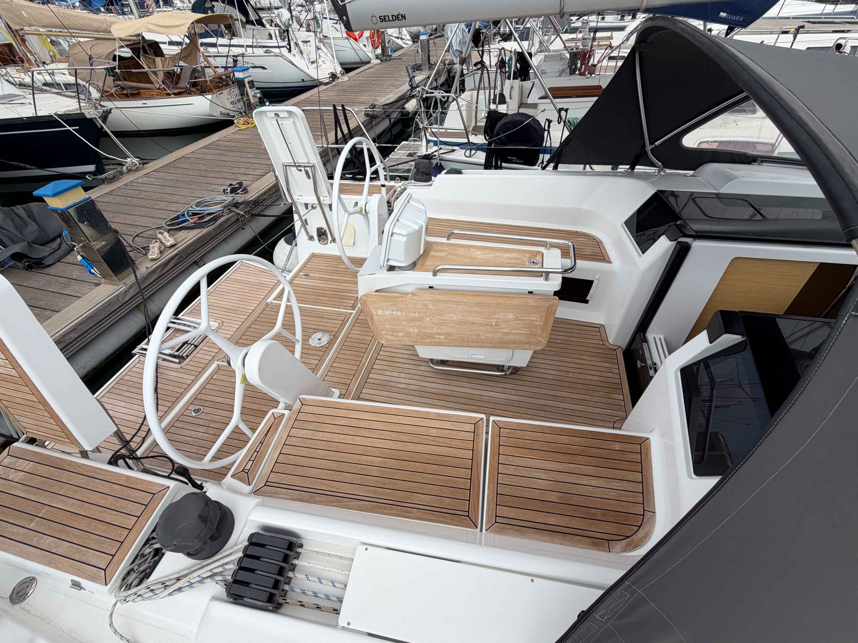 hanse-388-deck2